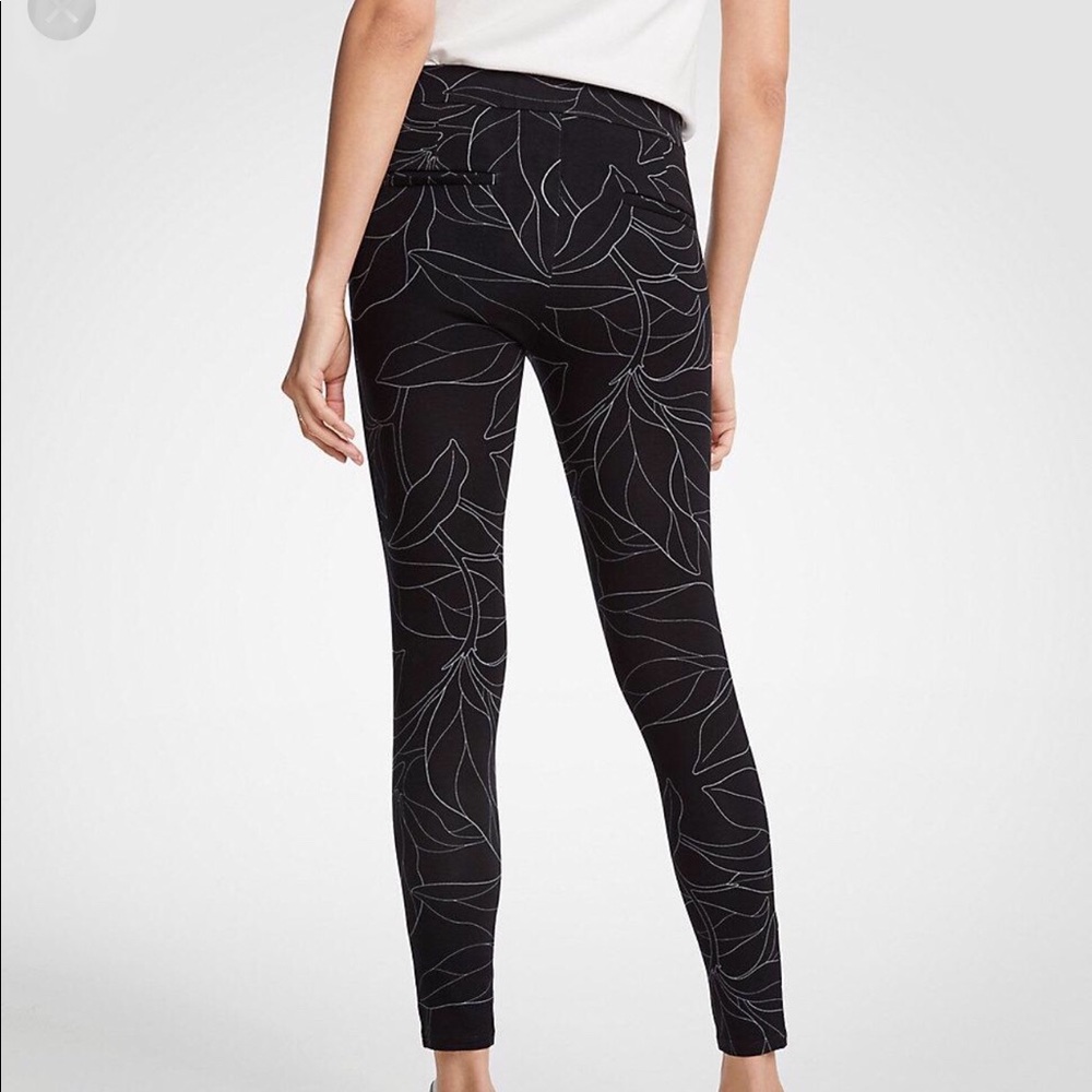 NWOT Ann Taylor Black Botanical Leggings